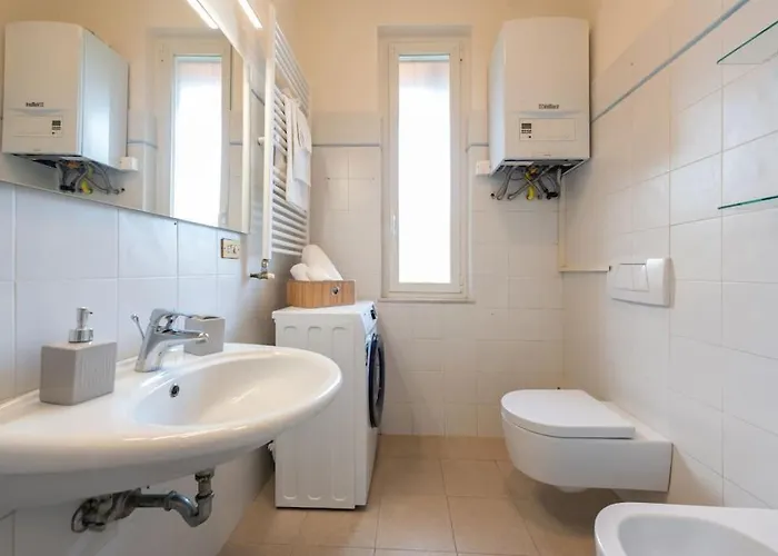Casa Roberto - Vista Porto Carlo Riva アパート *